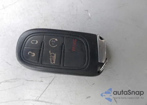 2019 Jeep Cherokee Limited 4X4 from USA, damaged, VIN 1C4PJMDX9KD166216